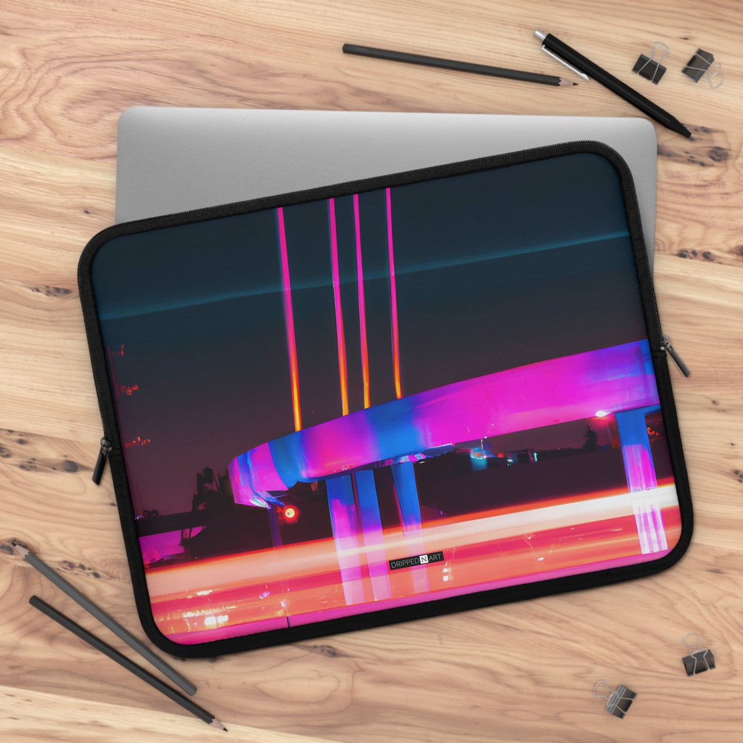 London Hydro -Laptop Sleeve